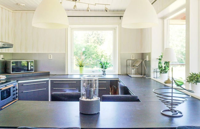 4 Person Holiday Home in Hallnas-by Traum - Foto 6