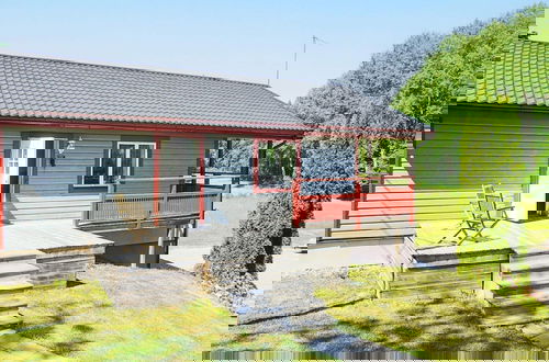 Foto 20 - 4 Person Holiday Home in Hallnas-by Traum