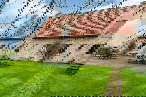 Foto 35 - Comfortable Group Home With Large Garden