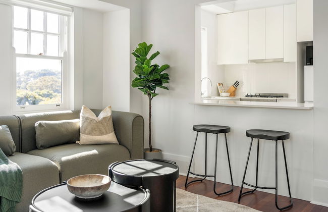 Bondi Junction Apartments by Urban Rest - Photo 22