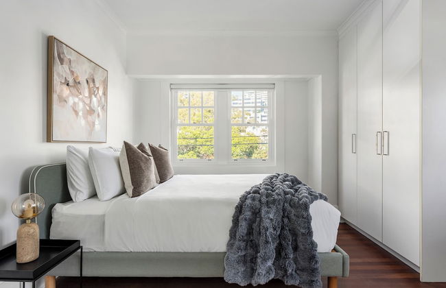 Bondi Junction Apartments by Urban Rest - Photo 14