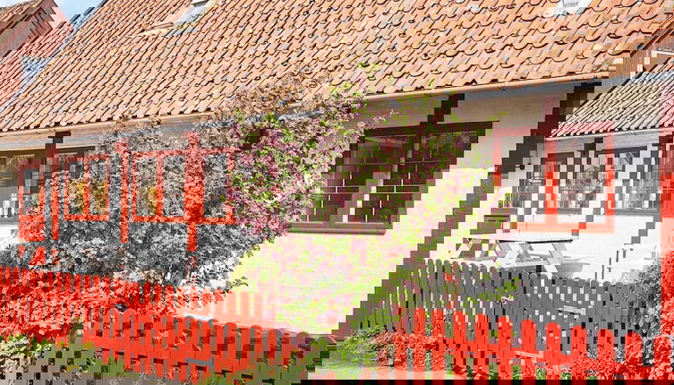 Foto 1 - 6 Person Holiday Home in Svaneke