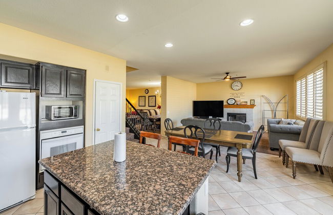 Family-Friendl 4Br Home | Spacious Great Location - Foto 6