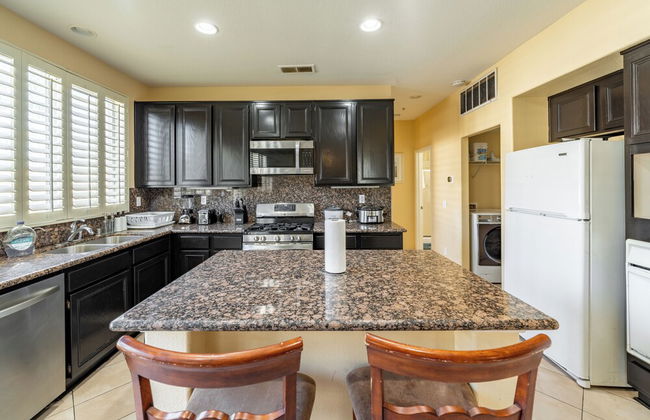 Family-Friendl 4Br Home | Spacious Great Location - Foto 7