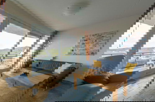 Foto 8 - Magnificent Apartment Beachside