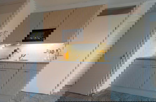 Foto 6 - Magnificent Apartment Beachside
