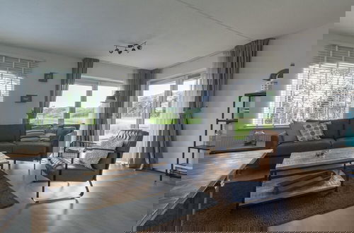 Foto 7 - Modern Home Near the Beach