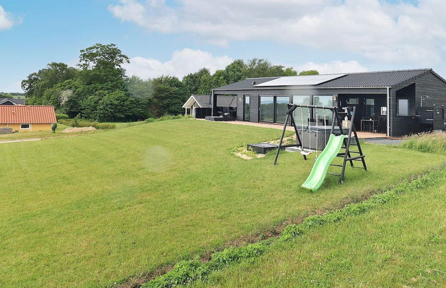 8 Person Holiday Home in Faaborg - Foto 25
