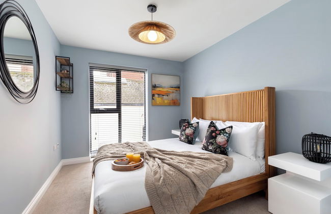 Beautiful 2 Bedroom Apartment With Parking in The Docks - Foto 8