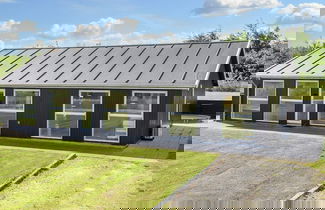 Foto 1 - 6 Person Holiday Home in Lokken