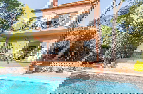 Foto 19 - Apartment near Sea with Shared Swimming Pool in Costa Brava