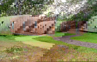 Foto 1 - Lodge With Garden View Escape
