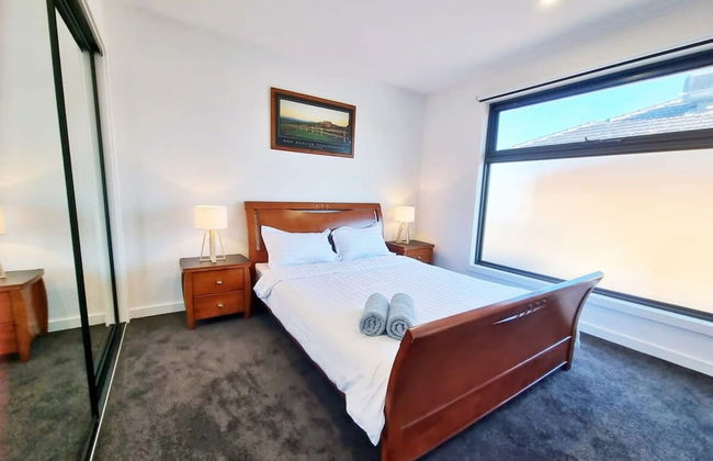 Brand new House - Modern Home in Great Location - Foto 15