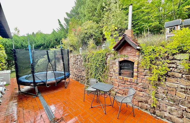 Charming Holiday Home With Garden - Photo 25