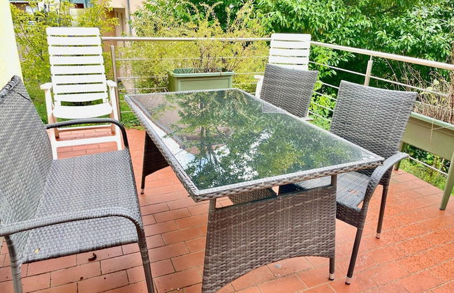 Charming Holiday Home With Garden - Photo 36
