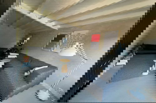 Foto 14 - Modern Holiday Home in the Dunes