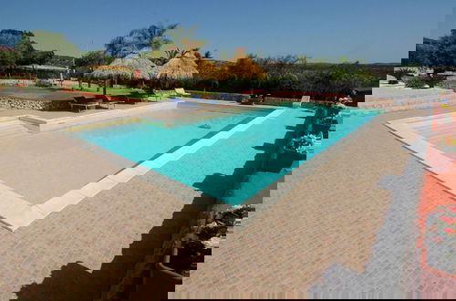 Foto 1 - Inviting Holiday Home With Private Pool