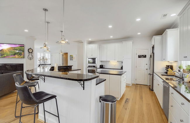 2701 Palm Boulevard by Avantstay Steps to the Beach, Ping Pong, Putting Green - Foto 28