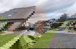 Foto 1 - Stylish Thatched Villa With a Dishwasher at Giethoorn