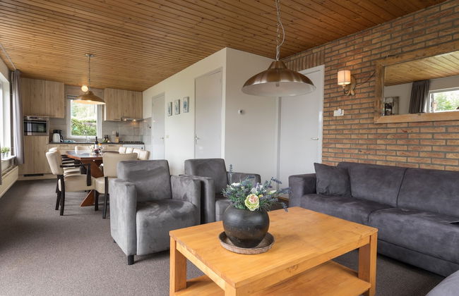 Rustic-chic Villa With Thatched Roof - Foto 8