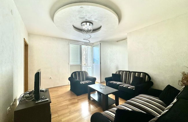 Family three bedroom Apartment Petrovac - Photo 11