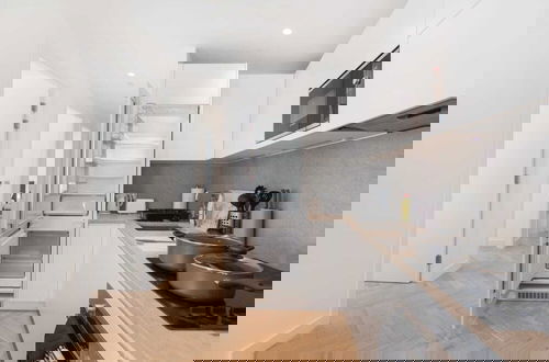 Foto 9 - 3br-sleeps8-central London-parking