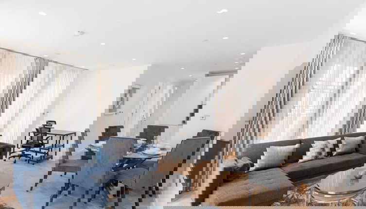 Foto 1 - 3br-sleeps8-central London-parking