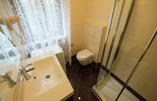 Belvilla by OYO Lake-view Holiday Home With Garden - Foto 10