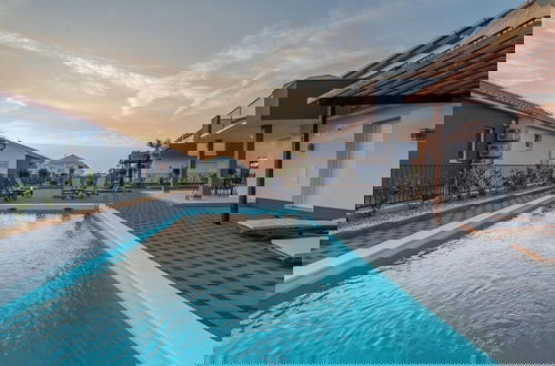 Photo 16 - Beautiful Villa With Swimming Pool and Terrace