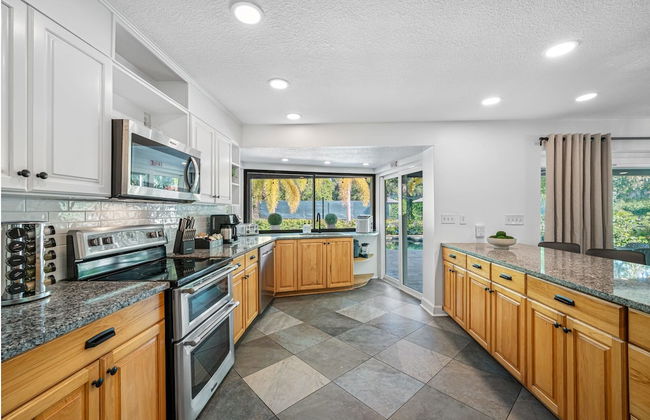 Court Haven Paradise: Your All-in-one Getaway - Foto 7