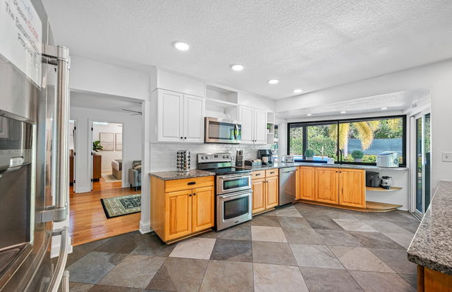 Court Haven Paradise: Your All-in-one Getaway - Foto 6