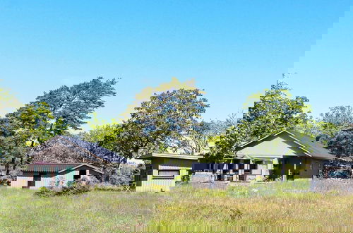 Foto 1 - 9 Person Holiday Home in Lottorp