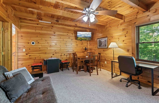Rustic 3br Cabin Near Lake w/ Hot Tub! - Photo 27