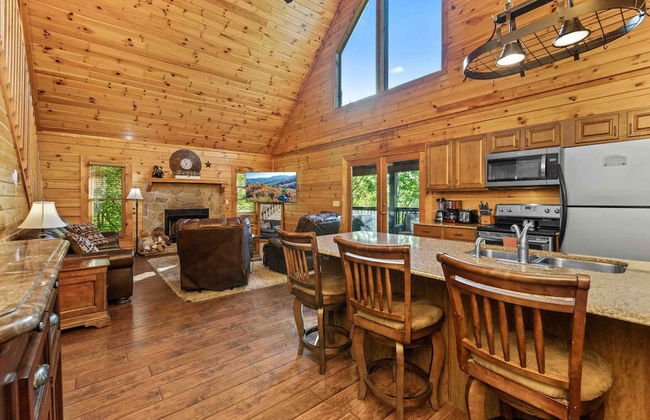 Rustic 3br Cabin Near Lake w/ Hot Tub! - Photo 9