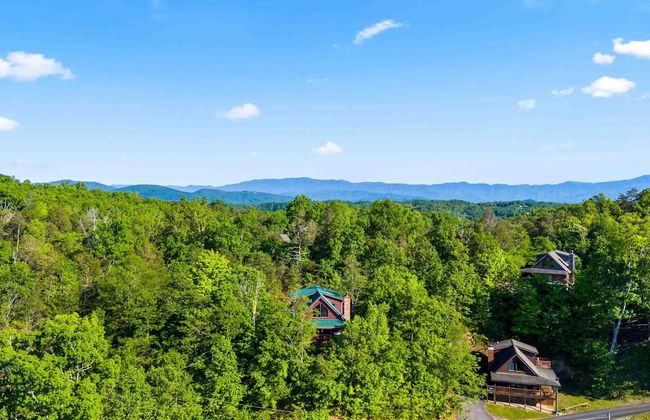 Rustic 3br Cabin Near Lake w/ Hot Tub! - Photo 40
