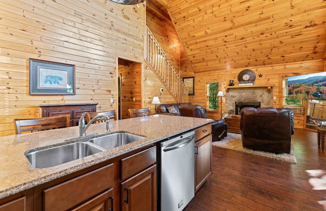 Rustic 3br Cabin Near Lake w/ Hot Tub! - Photo 8