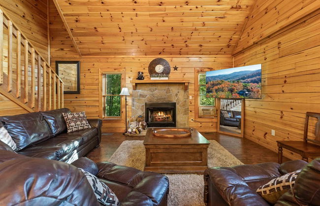 Rustic 3br Cabin Near Lake w/ Hot Tub! - Photo 1