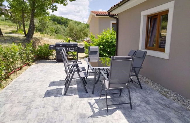 Modern Villa With Swimming Pool and Garden - Foto 22