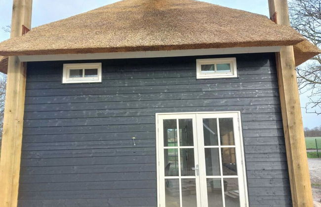 Comfortable Holiday Home With Garden - Photo 18