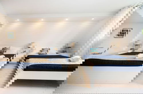 Foto 6 - Condo Close to the Beach Pool, Gym, Tennis 2BR 6 Guests