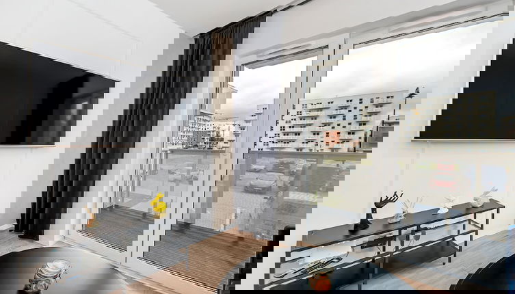 Photo 1 - Lumina bright apart with parking