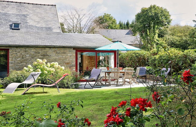 Cosy Holiday Home in Huelgoat With Terrace - Foto 15