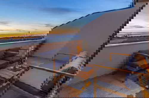 Foto 34 - Modern Home With Swimming Pool and Wellness