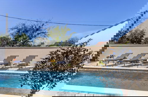 Foto 21 - Modern Home With Swimming Pool and Wellness