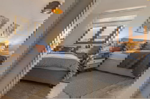 Foto 3 - Modern Home With Swimming Pool and Wellness