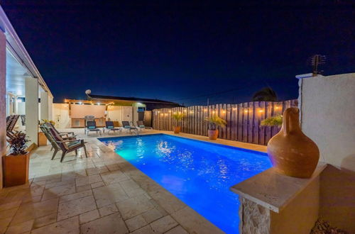 Photo 32 - 3BR Privatepool - Outdoor Dining - Great Location