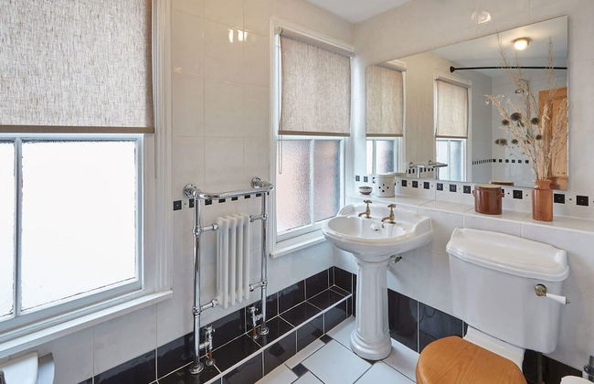 Host Stay Emerald Residence - Foto 17