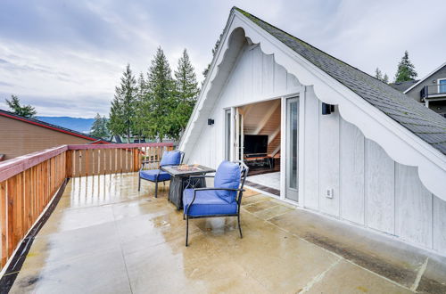 Photo 10 - Stylish Bellingham Home w/ Lake + Mountain Views