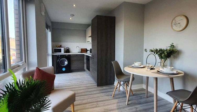 Photo 1 - Inviting 1-bed Apartment in the Heart of Sheffield