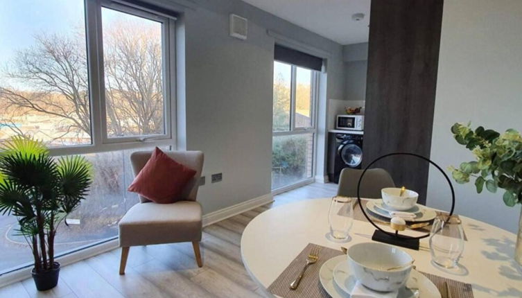 Photo 1 - Inviting 1-bed Apartment in the Heart of Sheffield